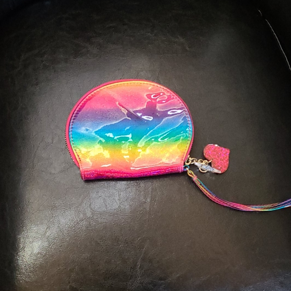 💚💛💙💜Iridesent Rainbow Wallet💚💛💙💜